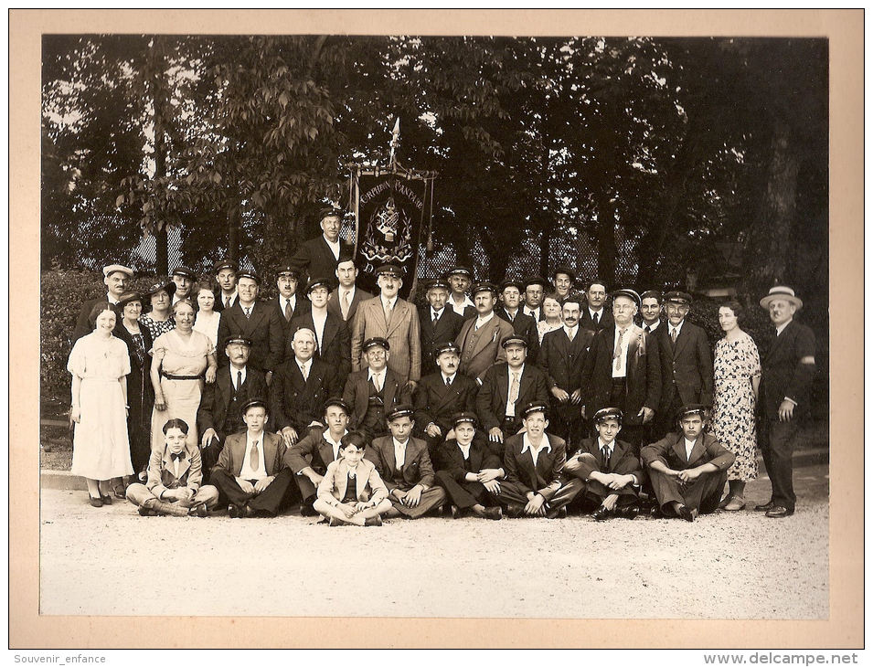 Photographie Fanfare Orphéon  Dampmart 77 Seine Et Marne Bannière Darvault ? - Lieux