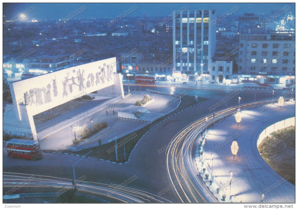 BAGHDAD IRAQ LINERATION SQUARE AT NIGHT ,old Postcard - Irak