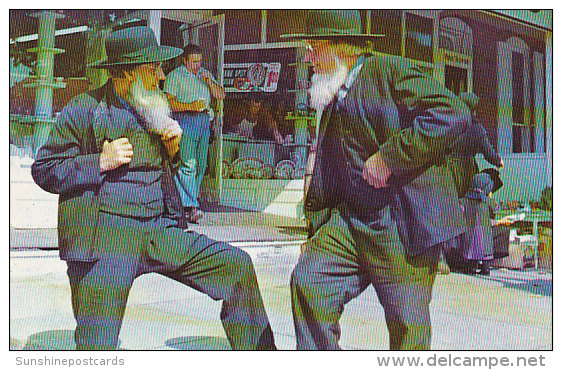 Two Amish Gentlemen In Conversation Eastern Pennsylvania - Lancaster