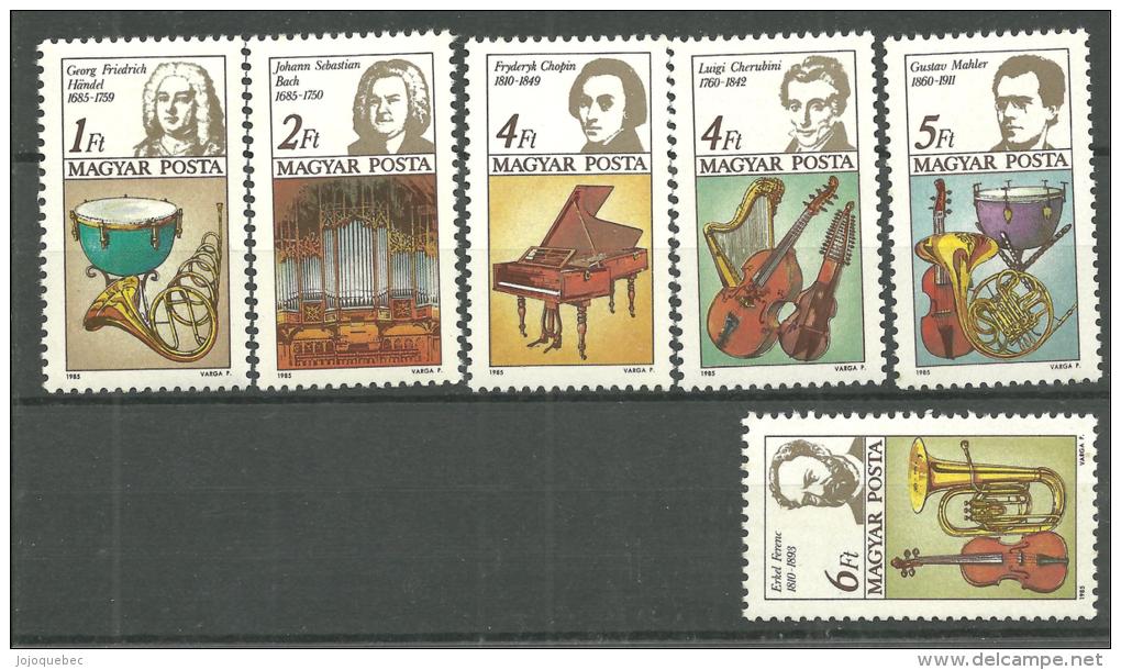 La Hongrie Neufs Sans Charniére Avec Quelques Petit Taches   MUSIC YEAR - Unused Stamps