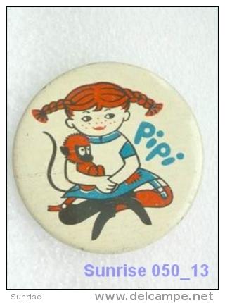 Cartoon Film Soviet: Pippi Longstocking / Old Soviet Badge USSR 250_u3311 - Disney