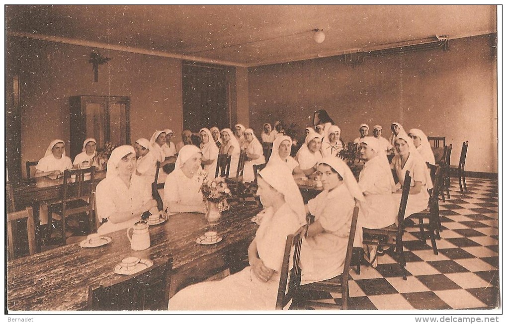 ECOLE D'INFIRMIERES DE NOTRE DAME DE BON SECOURS ... SALLE A MANGER - Santé, Hôpitaux