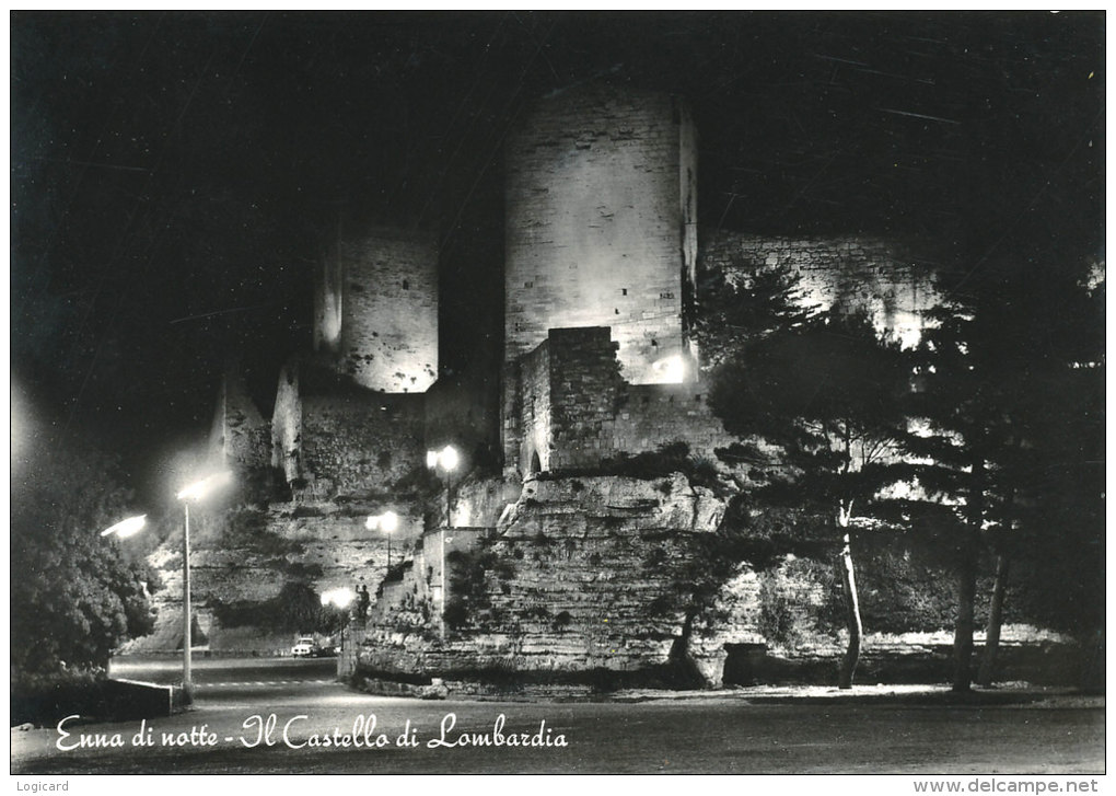 ENNA DI NOTTE IL CASTELLO DI LOMBARDIA - Enna