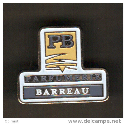 30409-pin's Parfumerie.Barreau.parfum - Parfums