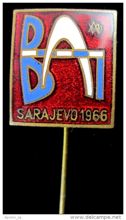 XXV BALKAN ATHLETICS GAMES SARAJEVO / YUGOSLAVIA 1966 OFFICIAL ENAMEL PIN BADGE - Athletics