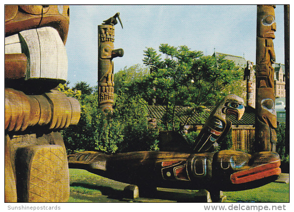 Canada Indian Totem Poles Thunderbird Park Victoria British Columbia - Victoria