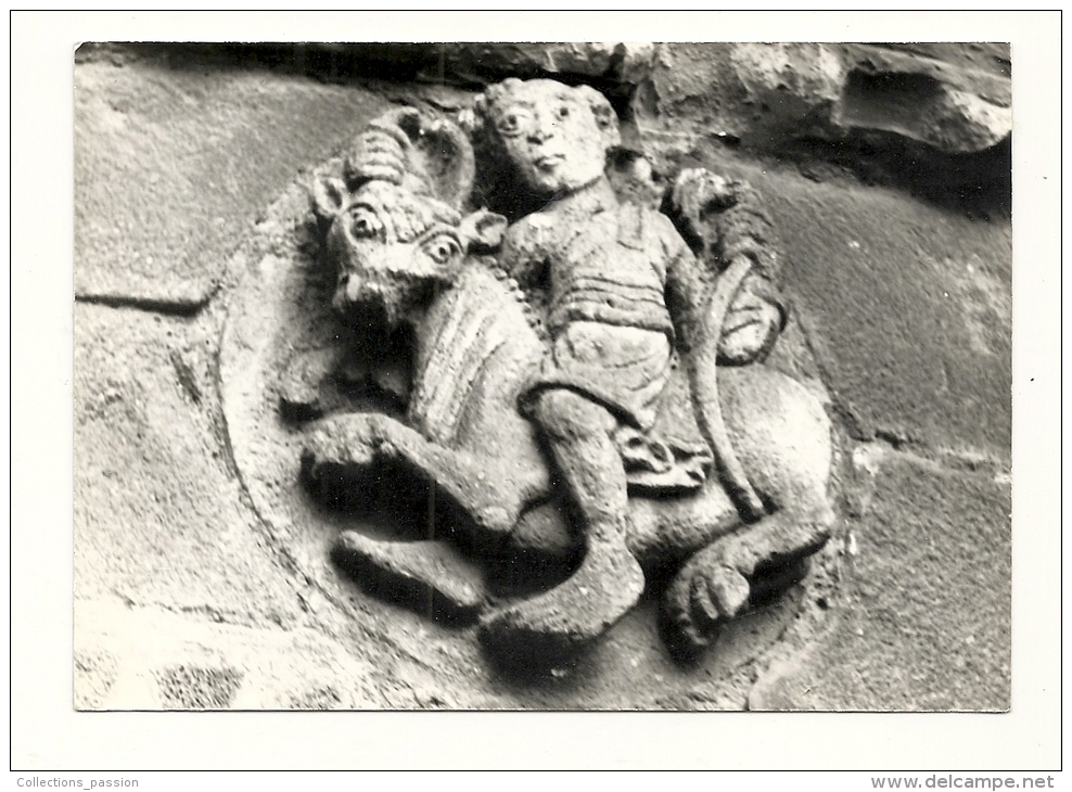 Cp, Sculptures, Issoire (63) - Basilique St-Austremoine - Signes Du Zodiaque - Le Taureau - Sculpturen