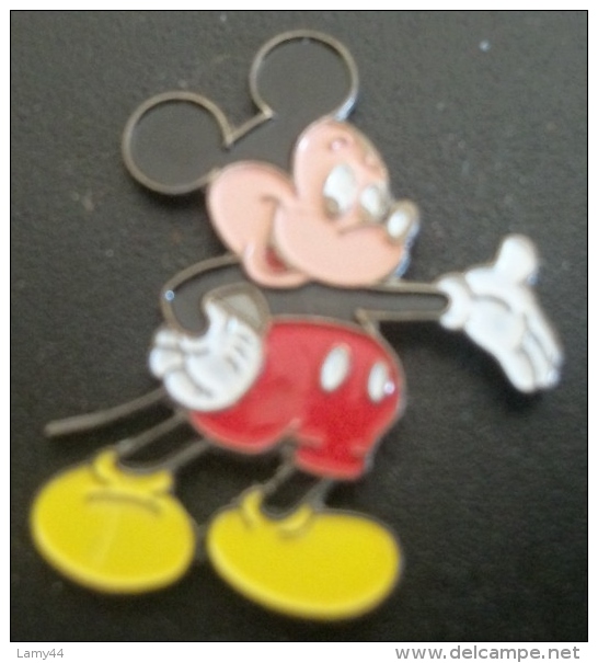 Pin´s Mickey Signé Disney - Disney