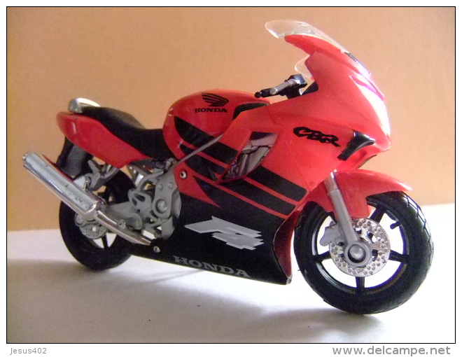 MOTO HONDA CBR 600 F4 - Motos