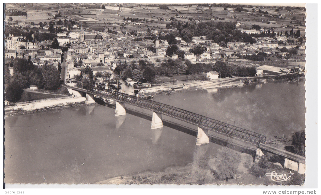 CPSM CADILLAC(33)neuve-le Pont Et Les Bords De La Garonne-14x 9 Cm - Cadillac