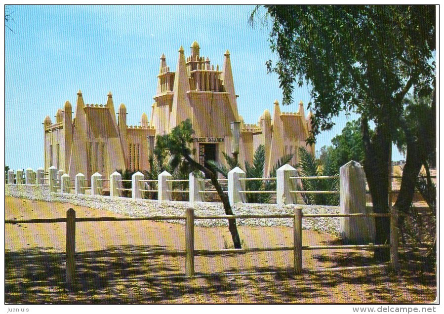 EL OUED Le Musée Saharien - El-Oued