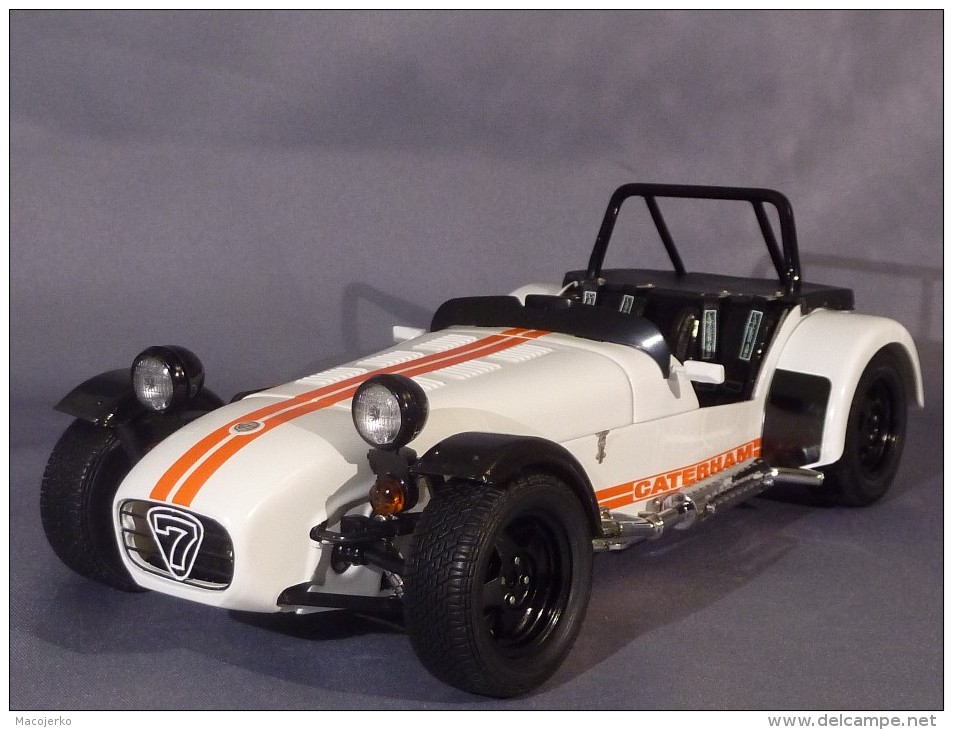 Kyosho 08225W, Caterham Super Seven JPE Cycle Fender, 1:18 - Kyosho