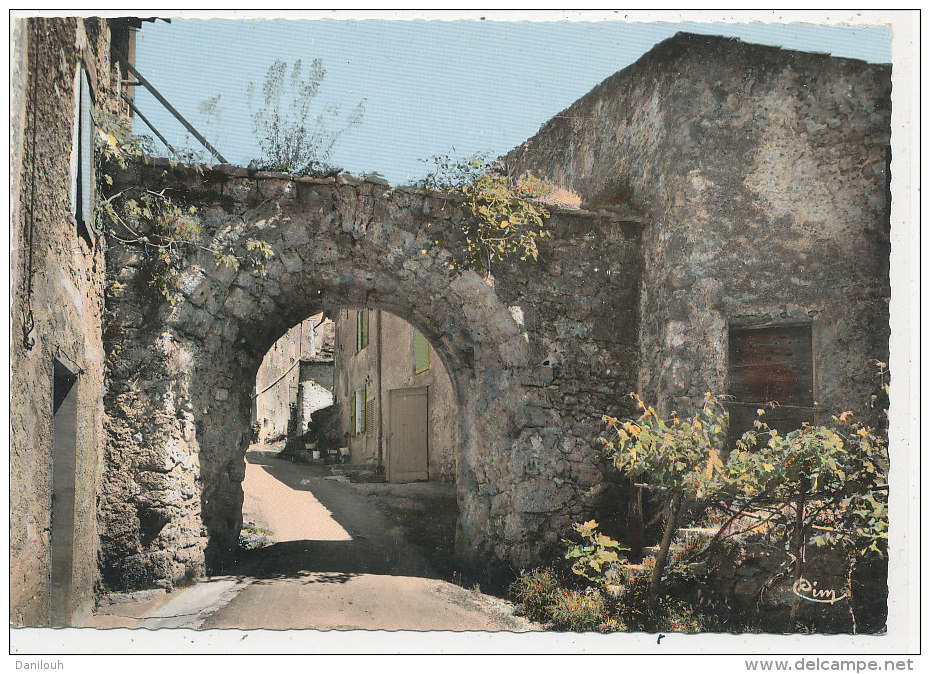 83 // COTIGNAC  Portail De La Puade   CPSM 150 X 150 - Cotignac