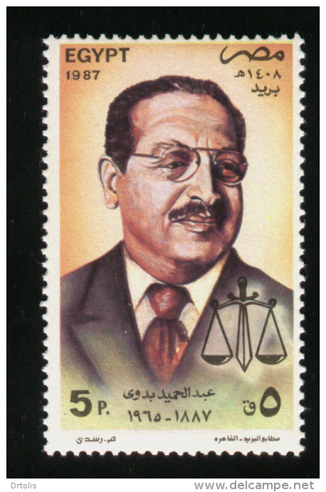 EGYPT / 1987 / ABDEL HAMID BADAWI (1887-1965) , JURIST / SCALES OF JUSTICE / MNH / VF . - Neufs