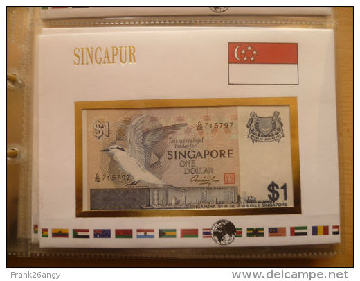 SINGAPORE Notebrief 1$ Perfetta - Singapore