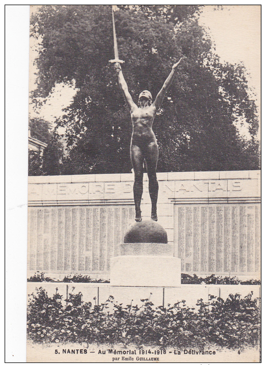 Au Memorial 1914-1918, La Dellvrance Par Emile Guillaume, NANTES (Loire Atlantique), France, 1900-1910s - Nantes