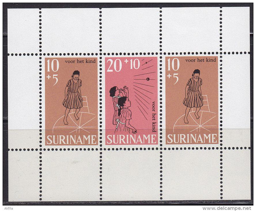 2220. Suriname, 1968, For The Child, Block, MH (*) - Surinam