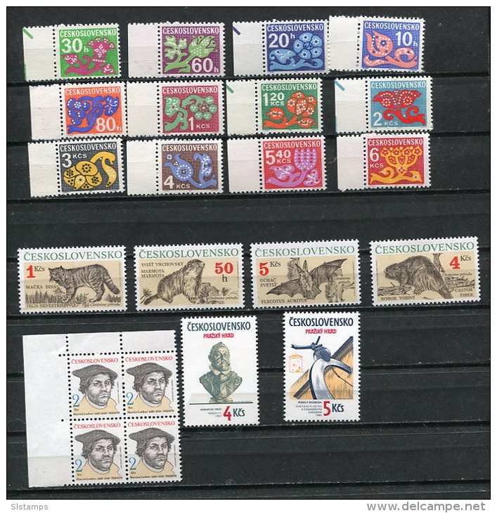 Czechoslovakia 1971-90 Accumulation MNH Complete Sets++ CV 47 Euro - Colecciones & Series
