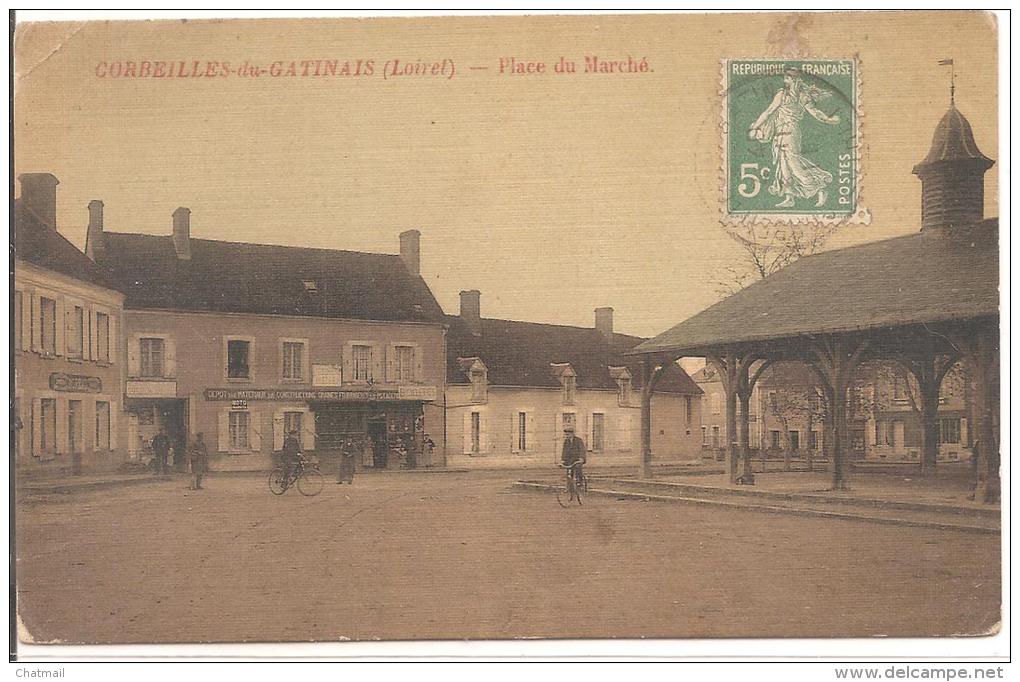 CORBEILLES En Gâtinais (45) - Place Du Marché - Autres & Non Classés