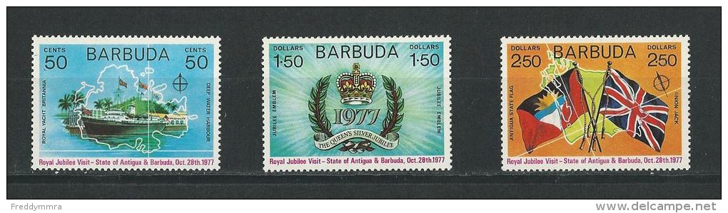 Barbuda: 325/ 327 ** - Antigua Et Barbuda (1981-...)