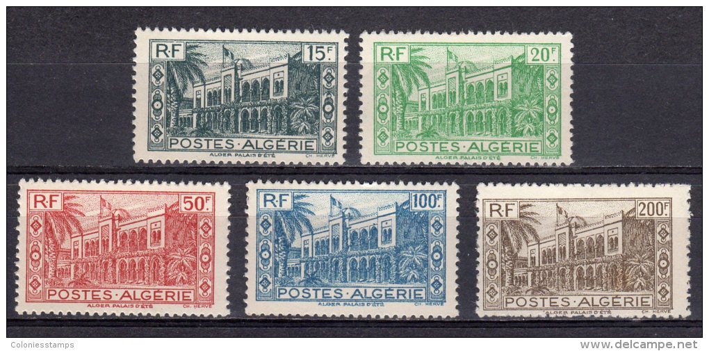 (S0039) ALGERIA, 1944 (Summer Palace). Complete Set. Mi ## 198-202. MNH** - Neufs