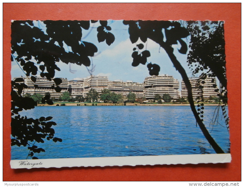 28339 PC: USA: Watergate. (Postmark 1982). - Other & Unclassified