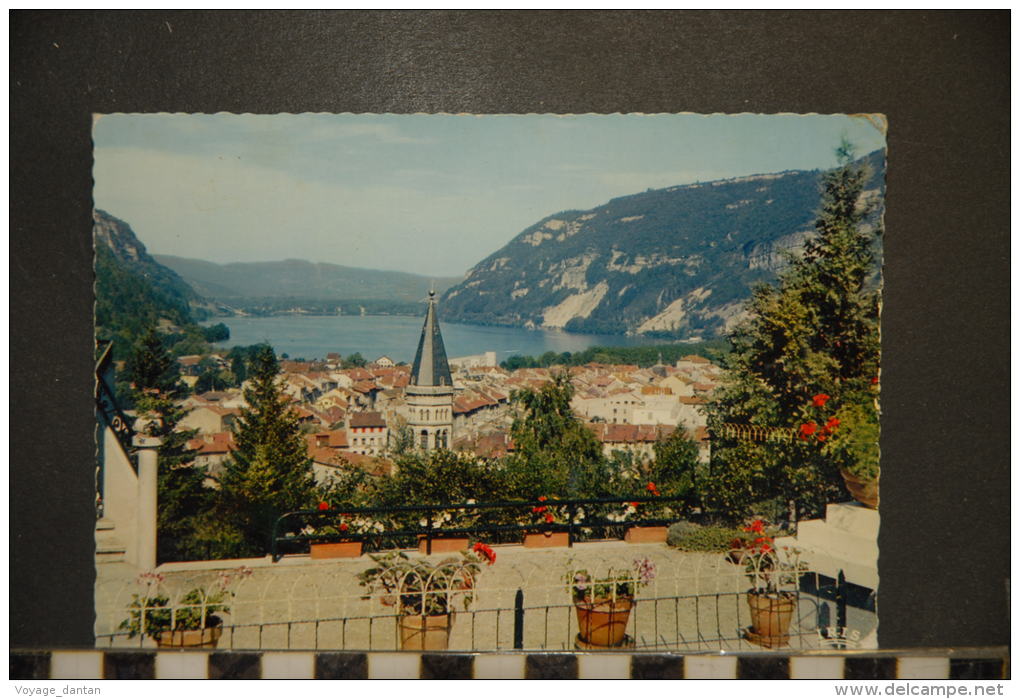 Dep 01 , Cpm NANTUA , 01.269.108 , Vue Générale .Au Fond , Le Lac - Nantua