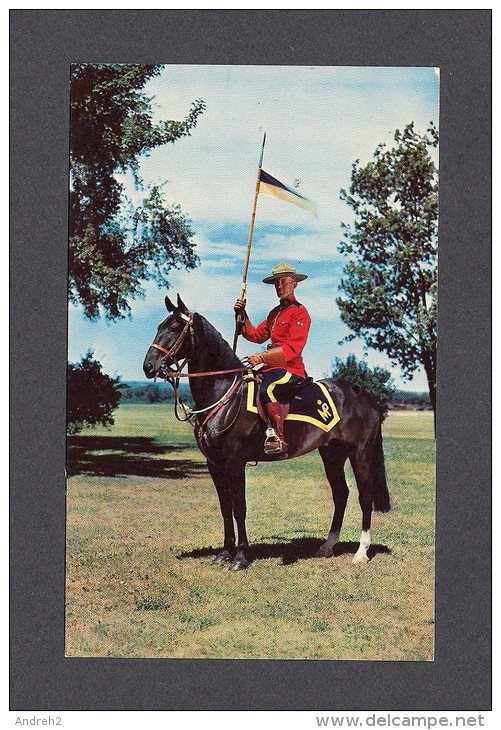 POLICE - ROYAL CANADIAN MOUNTED POLICE - R.C.M.P. - MOUNTED POLICE IN OTTAWA ONTARIO - Police - Gendarmerie