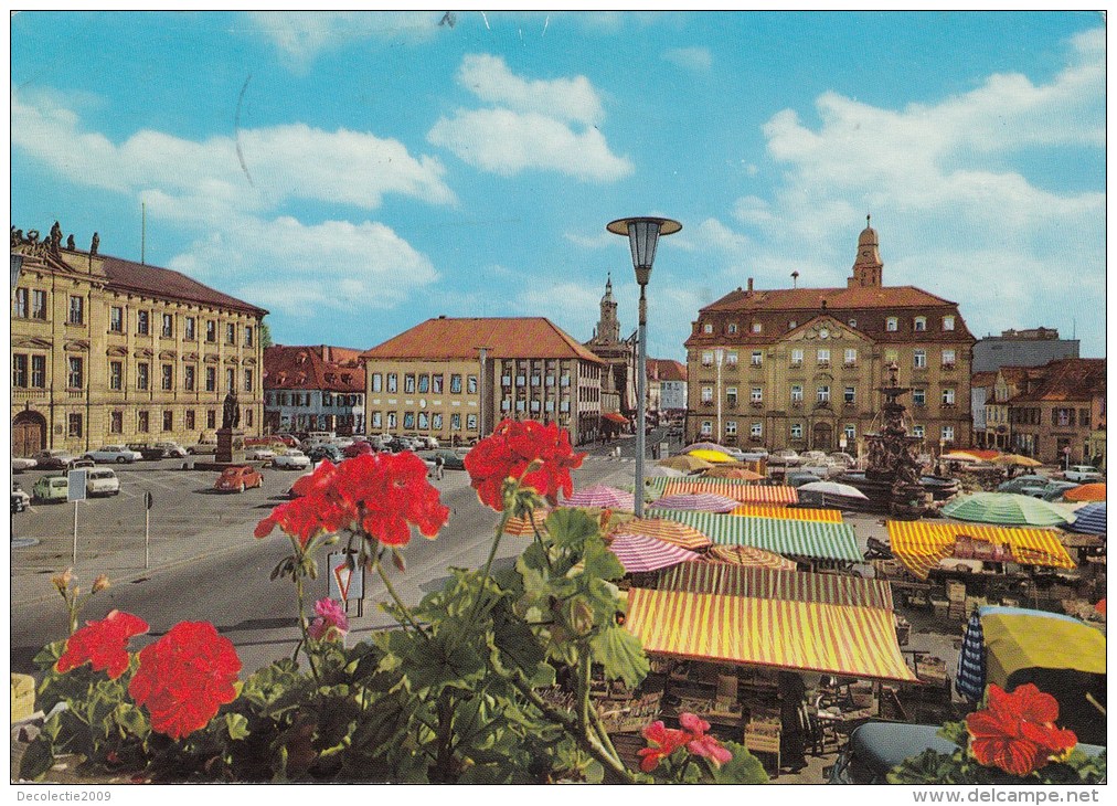 TZS5041 Erlangen Marktplatz Mit Schloss Und Rathaus    2  Scans - Erlangen