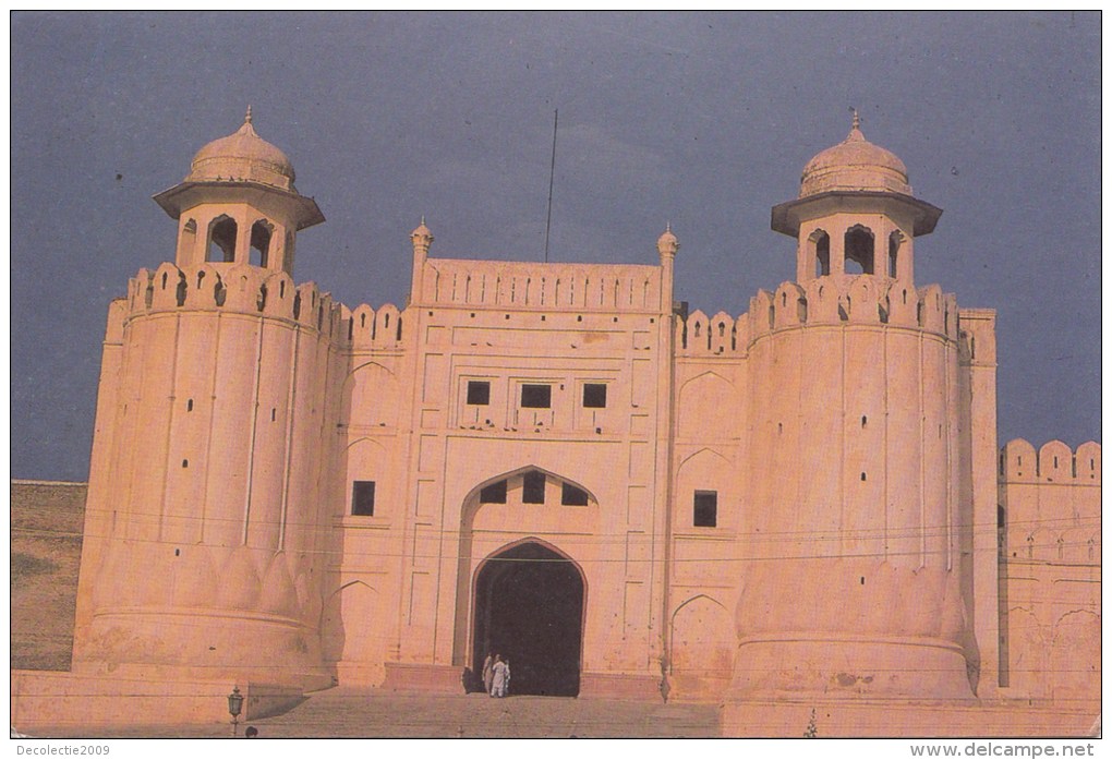 TZS5086 Main Gate Of Lahore Fort  2  Scans - Pakistan