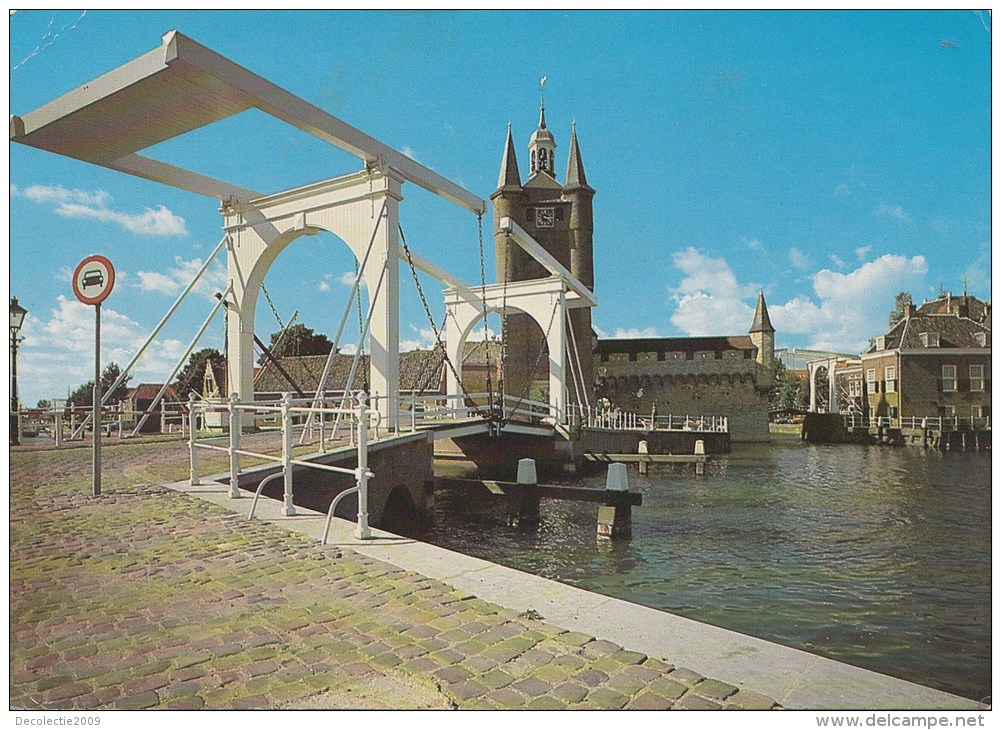 TZS5188 Zierkizee Zuidhabenpoort Met Ophaalbrug    2  Scans - Zierikzee