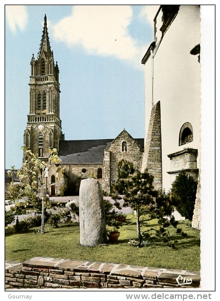 Saint Jean Brevelay : Place De L'église N° 55 Combier Colorisée Dentelée - Saint Jean Brevelay