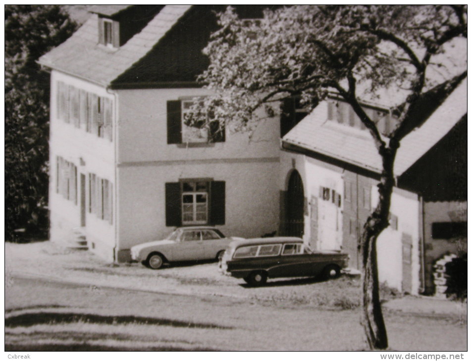 Opel Rekord P1 Caravan, Ford 17M P3, Gasthaus Und Geflügelhof "Am Müllenbach", Baden-Baden - Voitures De Tourisme