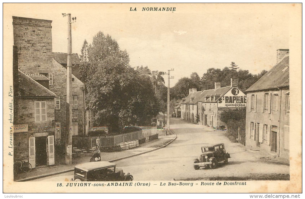 61 JUVIGNY SOUS ANDAINE LE BAS BOURG ROUTE DE DOMFRONT AVEC VIEILLES AUTOMOBILES - Juvigny Sous Andaine