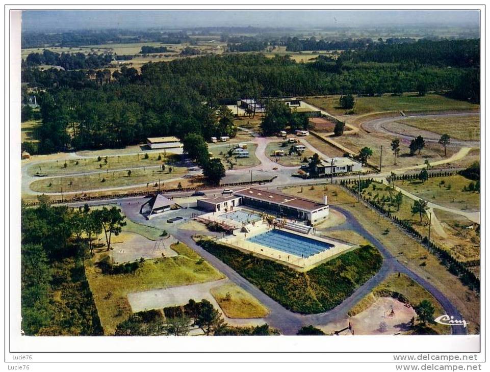 GUEMENE - PENFAO - Vue Panoramique Aérienne, La Piscine Et Le Camping De L´Hermitage - N° 44 067 - Guémené-Penfao