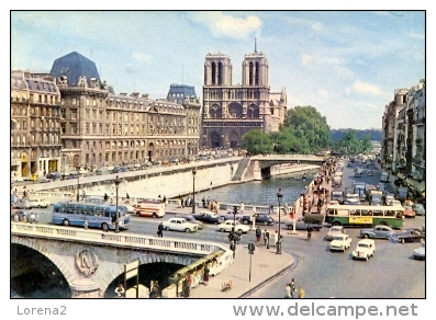 7-fra8. Postal Francia. Paris. Notre Dame, El Puente Et Le Quai Saint Michel - Notre Dame De Paris