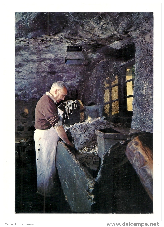 Cp, Métier, Ambert (63) - Moulin Richard De Bas - Musée Historique Du Papier - Le Dérompoir - Artisanat