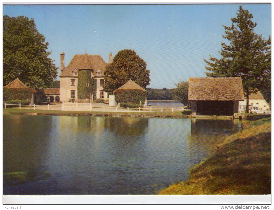 Treigny..Parc Naturel De Boutissaint..le Château - Treigny