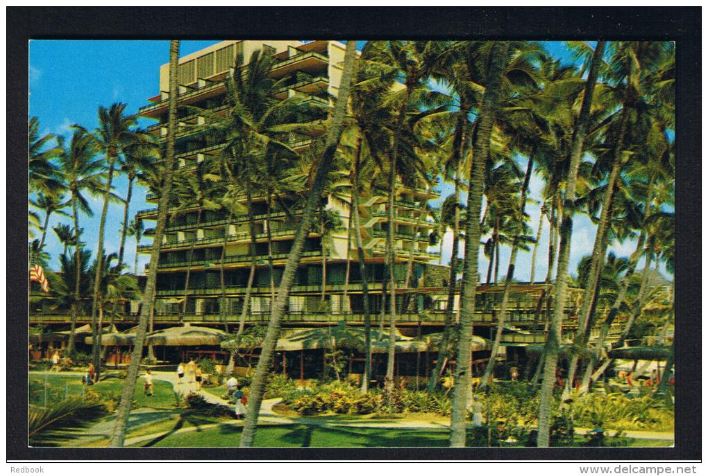 RB 951 - USA Postcard - Hilton Hawaiian Village Waikiki Beach - Honolulu Hawaii - Honolulu