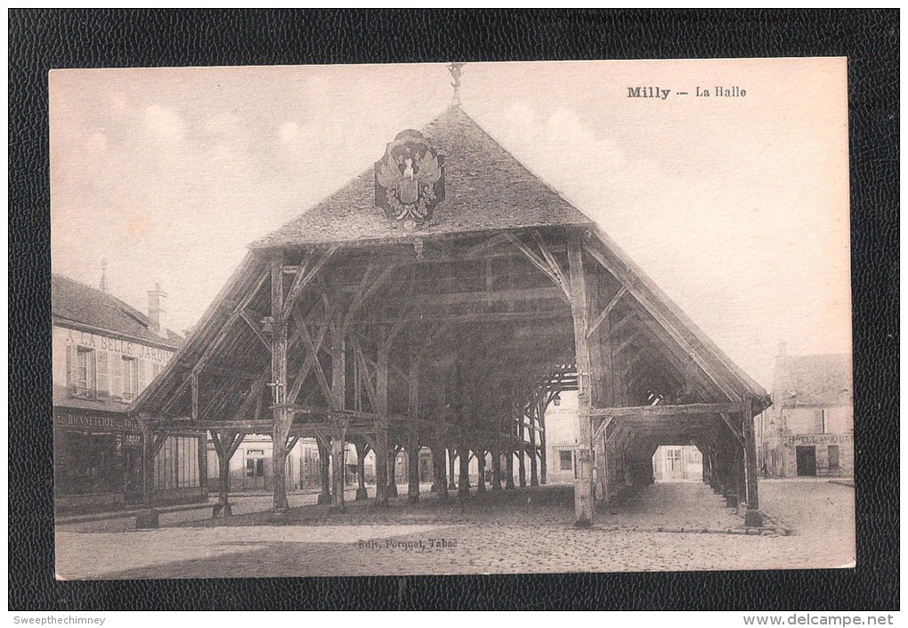 CPA 91 MILLY(S.-et-O.)-La Halle UNUSED - Milly La Foret