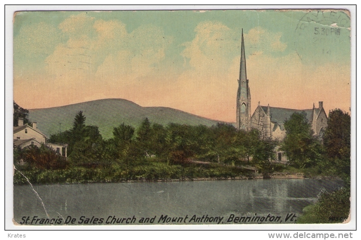 Postcard - St. Francis De Church And Mount Anthony, Bennington    (11705) - Bennington