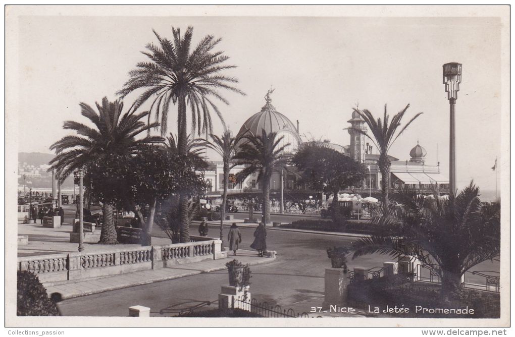 Cp , 06 , NICE , La Jetée Promenade - Places, Squares