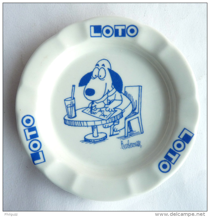 PETIT CENDRIER EN PORCELAINE PUBLICITAIRE LOTO - BARBEROUSSE - PORCELAINE DESHOULIERES CHAUVIGNY - Porselein