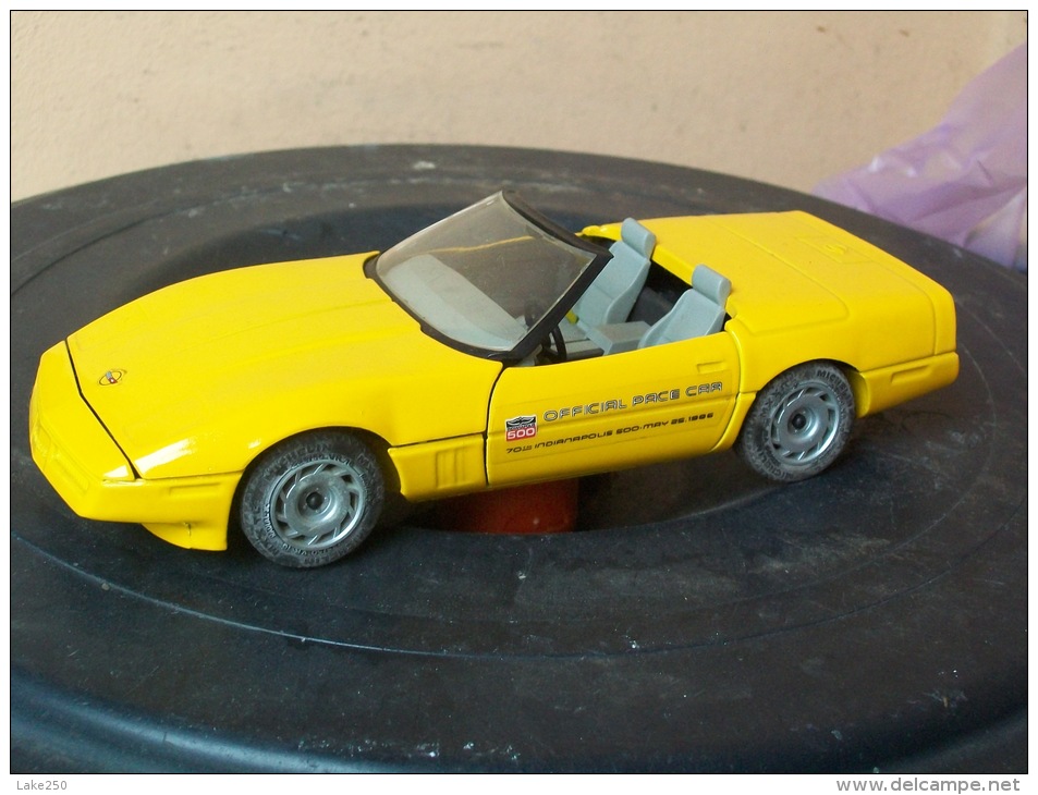 MAJORETTE - CHEVROLET CORVETTE 87 OFFICIAL PACE CAR INDIANAPOLIS  NO BOITE  Scala 1/24 - Autres & Non Classés