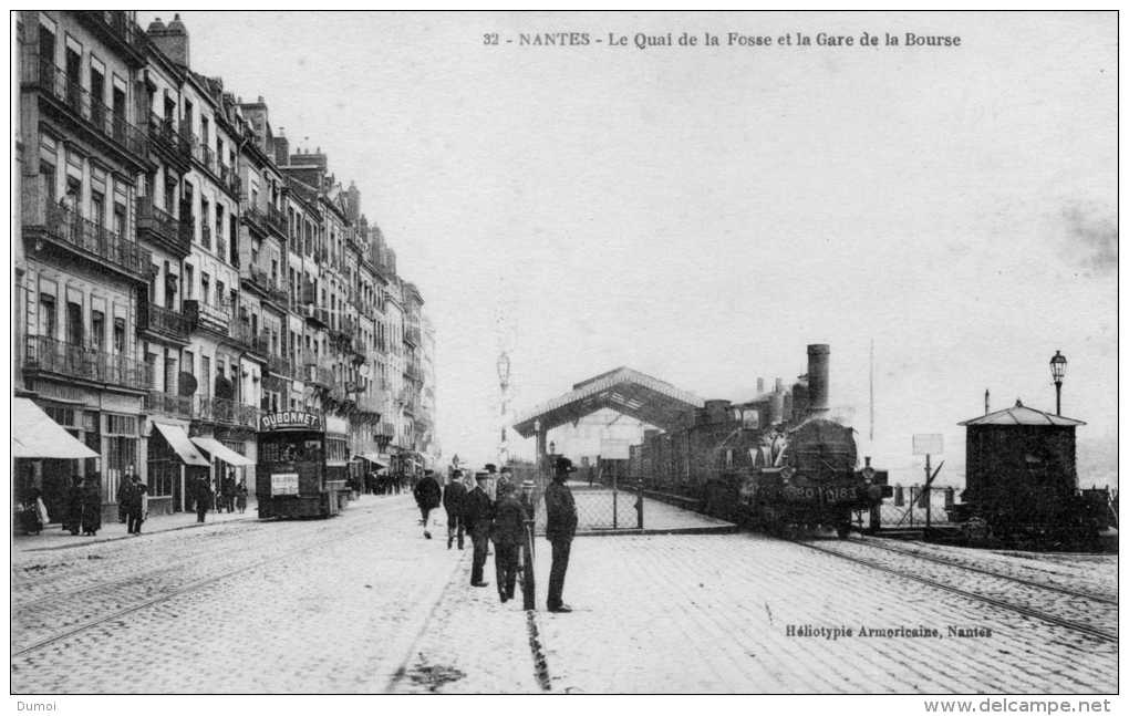 NANTES  -  Le Quai De La Fosse Et La Gare De La Bourse  (Tramway -  Train Vapeur) - Nantes