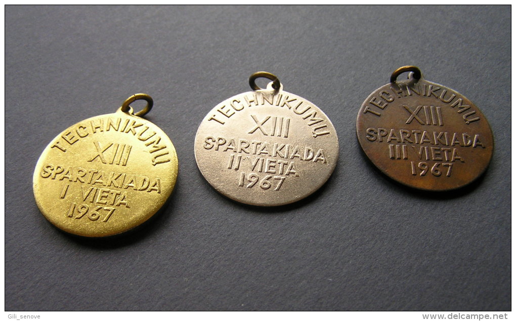 1967 YOUTH SPARTAKIADA ATHLETICS WINNERS MEDALS / LITHUANIA - Athlétisme