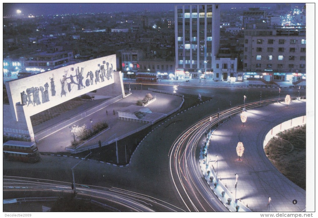 ZS42479 Freedom Monument Baghdad    2  Scans - Iraq