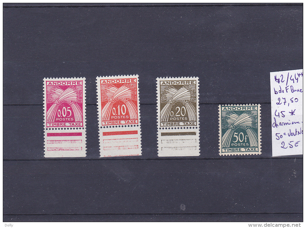 TIMBRE D ANDORRE NEUF   Nr 42-44**BORD DE FEUILLE 45* T-TAXE1947-53 COTE 52.5€ - Ungebraucht