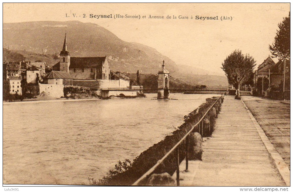 CPA - SEYSSEL (74 ) - Seyssel Hte Savoie - Le Pont Suspendu Sur Le Rhône-Avenue De La Gare En Ain - Seyssel