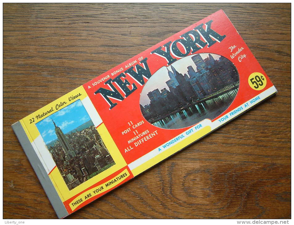The WONDER CITY - 11 Post Cards & 11 Miniatures All Different / Complete Carnet ( Zie Foto´s Voor Details ) !! - Autres & Non Classés